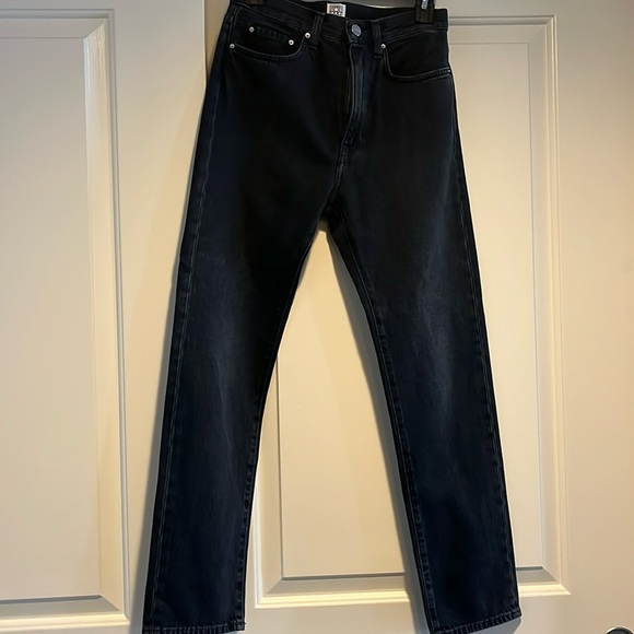 TOTEME. Straight leg jeans. Size 25. Worn once